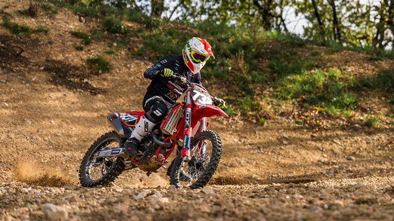 Mitas-737-Performance-Team_2