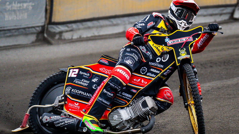 mitas-LUKAS_FIENHAGE_1