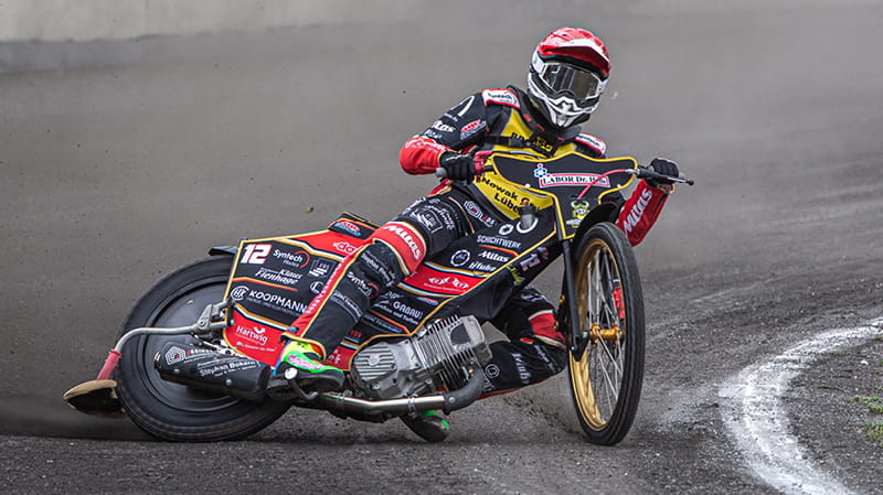 mitas-LUKAS_FIENHAGE_4